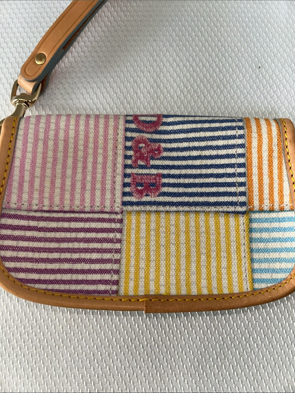 Dooney & Bourke Wristlet Multicolor Stripes Snap Closure Small Purse Wallet - Picture 3 of 6